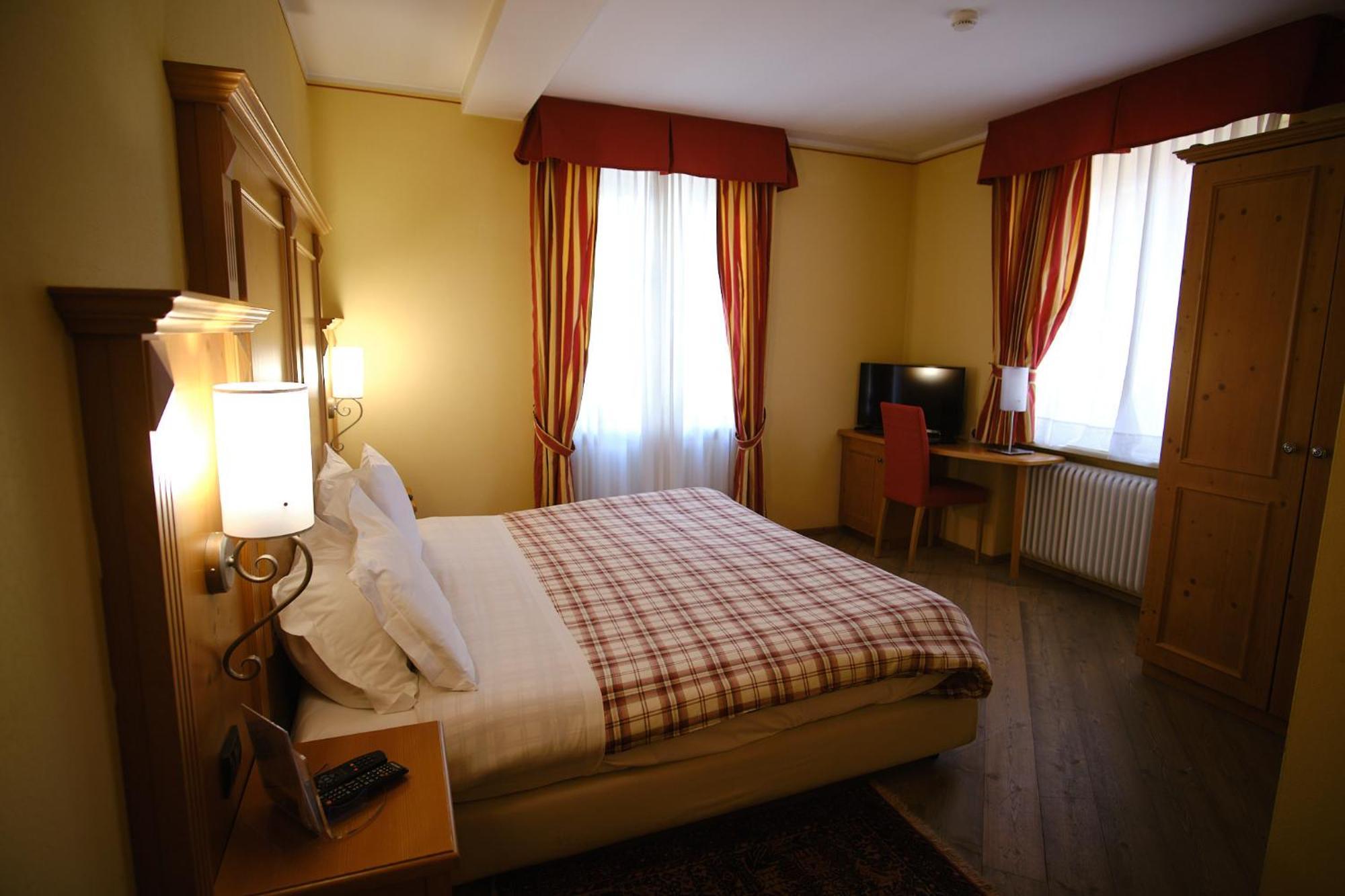 Hotel Bes & Spa Claviere Zewnętrze zdjęcie