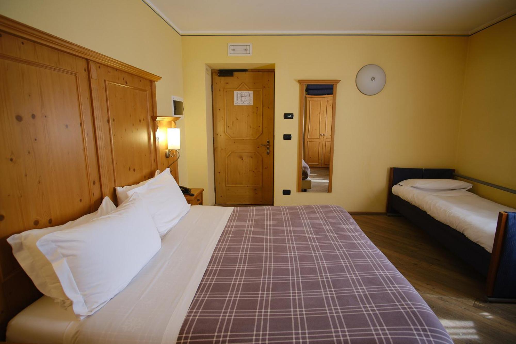 Hotel Bes & Spa Claviere Zewnętrze zdjęcie